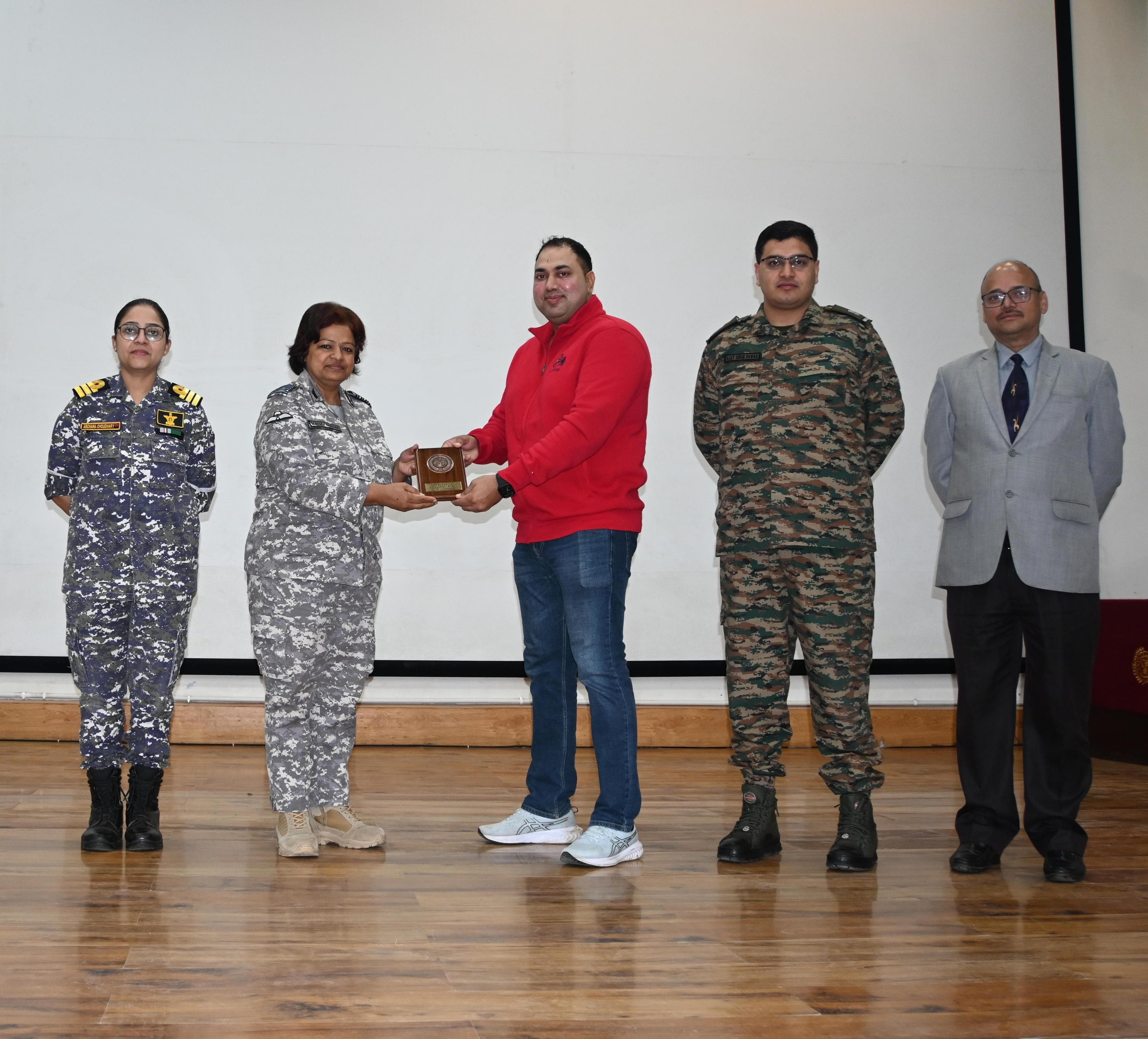 Motivational Lecture by Wg Cdr Prashant Yadav at SSGK 